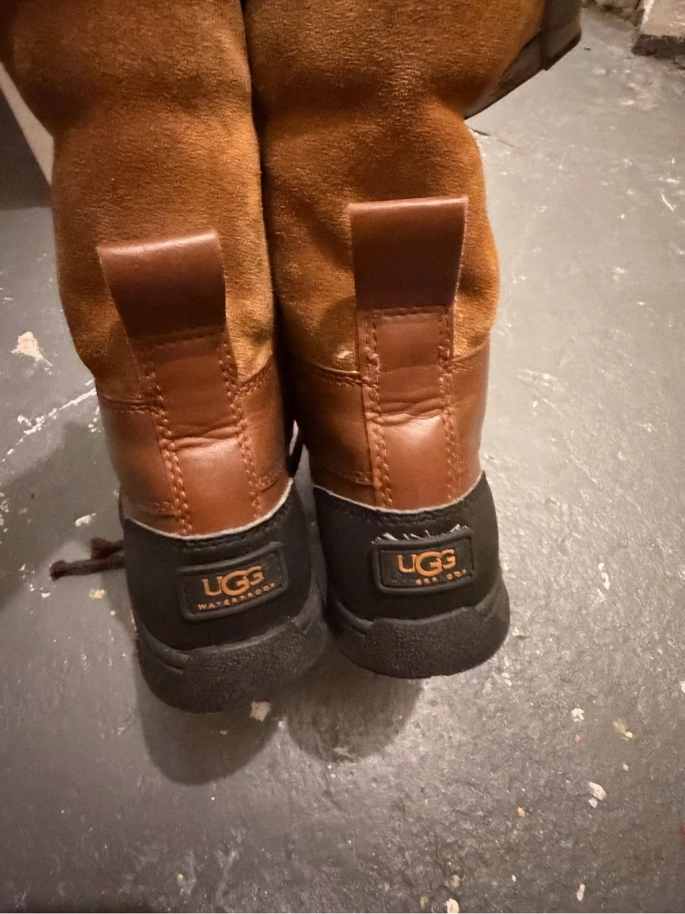 Ugg Kids 🧒 Brown Faux-Fur Lined Winter Lace-Up Boots